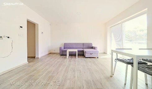 Pronájem bytu 2+kk 60 m² Pod zámečkem, Praha - Dolní Chabry