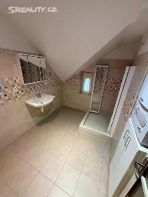 Pronájem bytu 3+1 140 m² Na Farkáně I, Praha - Radlice