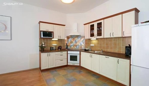 Praha, Praha 2, Vinohrady, Moravská, 4