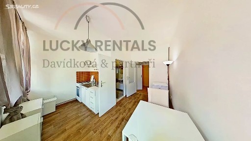 Pronájem bytu 1+1 38 m² Sokolovská, Praha - Karlín