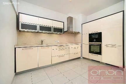 Pronájem bytu 3+kk 116 m² Italská, Praha - Vinohrady