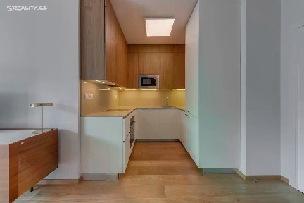 Pronájem bytu 2+kk 78 m² Holečkova, Praha - Smíchov