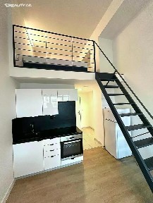 Pronájem bytu 1+kk 29 m² Poděbradská, Praha - Vysočany