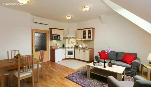 Praha, Praha 2, Vinohrady, Na Kozačce, 10