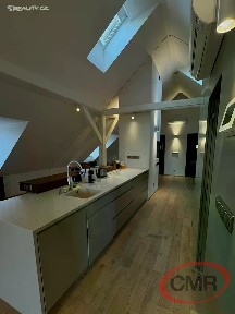 Pronájem bytu 3+1 133 m² U lužického semináře, Praha - Malá Strana