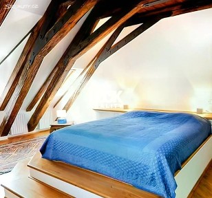 Pronájem bytu 4+1 221 m² Vlašská, Praha - Malá Strana