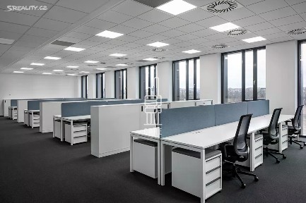 Pronájem kanceláře 300 m² Rohanské nábřeží, Praha - Karlín