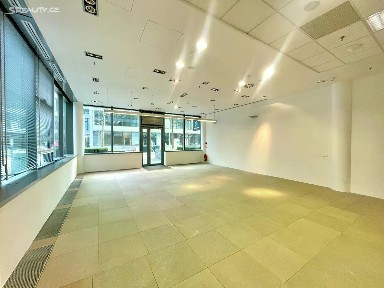 Pronájem obchodního prostoru 140 m² V Parku, Praha - Chodov