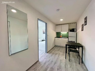 Pronájem bytu 2+1 36 m² Hybešova, Brno - Staré Brno