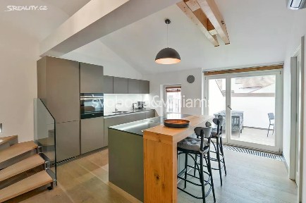 Prodej bytu 3+1 139 m² V Kolkovně, Praha - Staré Město