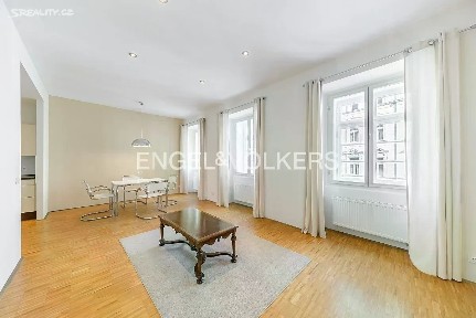 Pronájem bytu 2+kk 65 m² Újezd, Praha - Malá Strana