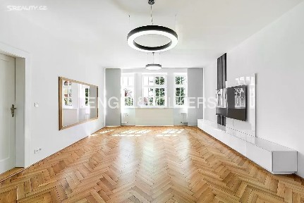 Praha, Praha 6, Dejvice, Na Viničních horách, 24