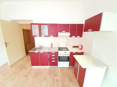 Praha, Praha 4, Nusle, náměstí Hrdinů