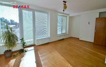 Prodej bytu 3+kk 76 m² Milánská, Praha - Horní Měcholupy