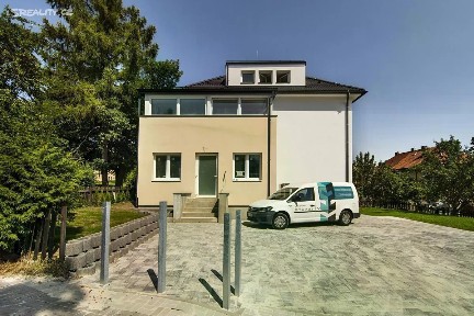 Prodej bytu 3+kk 81 m² Ve Dvojdomkách, Stochov