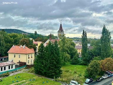 Pronájem bytu 1+kk 30 m² Karlovy Vary - Stará Role