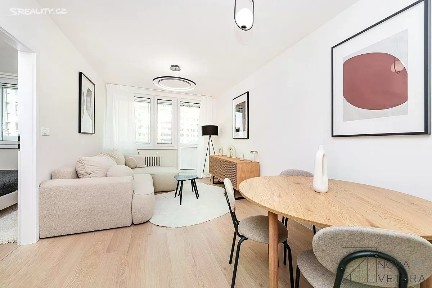 Praha, Praha 10, Horní Měcholupy, Parmská