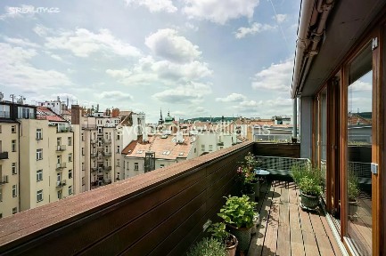 Prodej bytu 6 pokojů a více 270 m² Bílkova, Praha - Staré Město