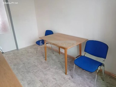 Pronájem bytu 2+1 55 m² Železničářská, Plzeň - Doubravka