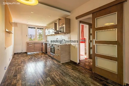 Prodej bytu 3+1 76 m² Bělčická, Praha - Záběhlice