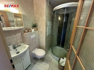 Bystřany, Teplice, Pražská