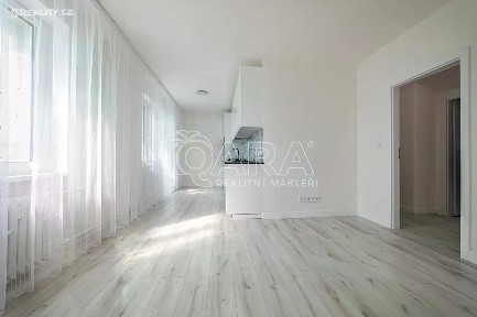 Prodej bytu 3+kk 72 m² Střimelická, Praha - Záběhlice