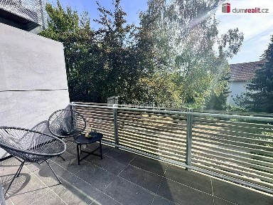 Praha, Praha 10, Hostivař, Pod průsekem, 1a