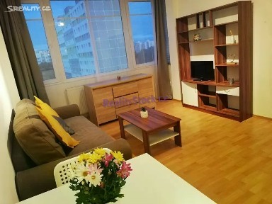 Pronájem bytu 2+kk 36 m² Olštýnská, Praha - Troja