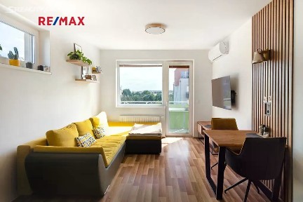 Prodej bytu 3+kk 73 m² Václava Trojana, Praha - Uhříněves