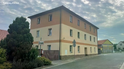 Prodej bytu 2+kk 38 m² Dlouhá, Holohlavy