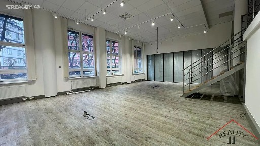 Pronájem kanceláře 215 m² Na okraji, Praha - Veleslavín