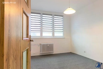 Pronájem bytu 2+1 54 m² Mjr. Nováka, Ostrava - Hrabůvka