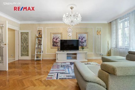 Karlovy Vary, Pod Jelením skokem, 36