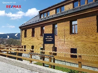 Loučná pod Klínovcem, Chomutov, Háj