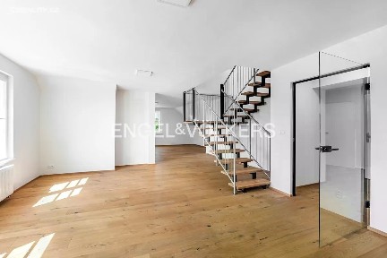 Prodej bytu 3+kk 149 m² Komornická, Praha - Dejvice