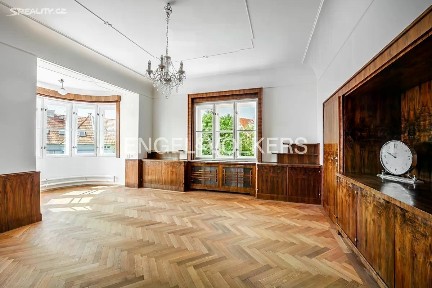 Prodej bytu 3+kk 118 m² Komornická, Praha - Dejvice