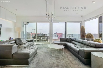 Prodej bytu 5+kk 231 m² U Dívčích hradů, Praha - Radlice