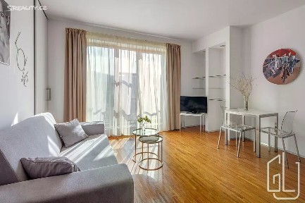 Pronájem bytu 2+kk 45 m² Holečkova, Praha - Smíchov