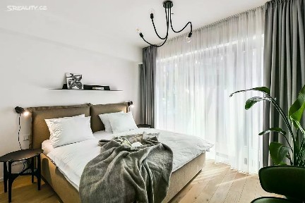 Pronájem bytu 3+kk 76 m² Rohanské nábřeží, Praha - Karlín