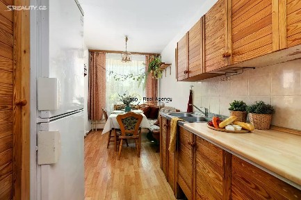 Prodej bytu 3+1 77 m² Chudenická, Praha - Hostivař