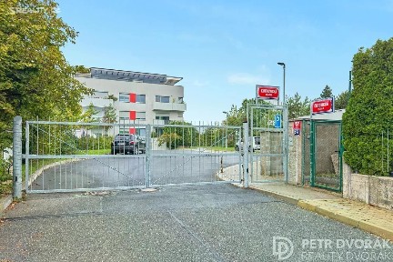 Prodej bytu 4+kk 119 m² Kutrovická, Praha - Řepy