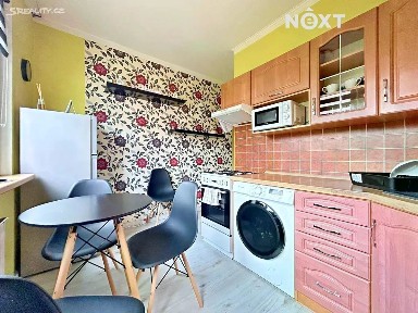 Prodej bytu 1+1 36 m² Hlavní, Chodov