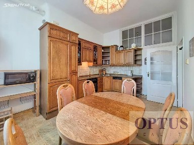 Pronájem bytu 2+1 78 m² Na valech, Praha - Hradčany
