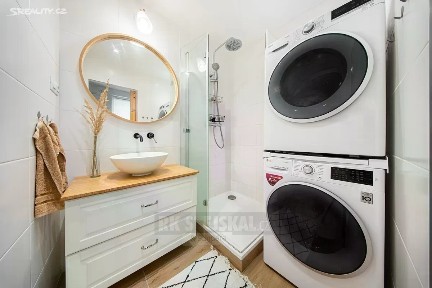 Pronájem bytu 3+1 66 m² Zachariášova, České Budějovice - České Budějovice 3