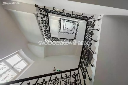 Prodej bytu 2+kk 61 m² Svornosti, Praha - Smíchov