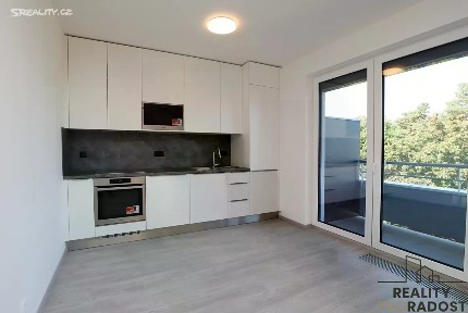 Pronájem bytu 1+kk 43 m² Klapálkova, Praha - Záběhlice