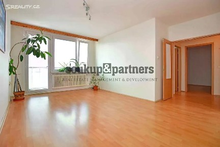 Pronájem bytu 3+kk 64 m² Štichova, Praha - Háje