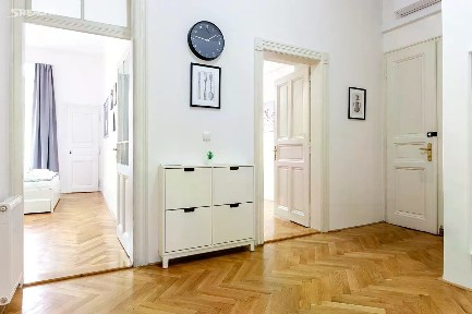 Pronájem bytu 3+kk 70 m² Eliášova, Praha - Dejvice