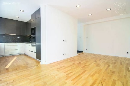 Pronájem bytu 2+kk 53 m² Vítězná, Ostrava - Moravská Ostrava