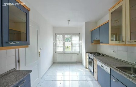 Pronájem rodinného domu 212 m², pozemek 249 m² V oblouku, Praha - Nebušice